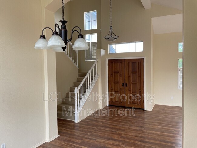 Building Photo - 30322 Marne Way