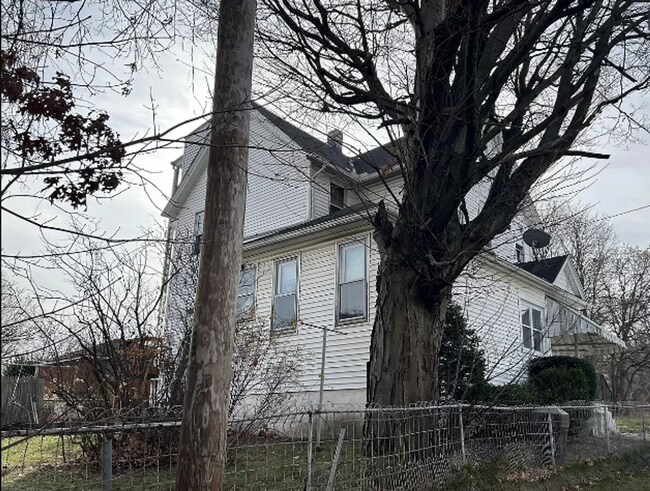 Building Photo - 1248 Prescott Ave