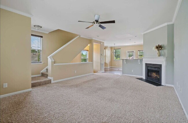 Building Photo - Spacious 3-Bedroom/3.5 Bathroom End-Unit T...