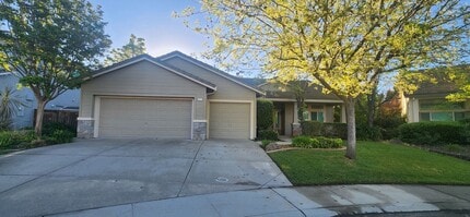 Building Photo - 3 Bedroom Plus Large office in Laguna West/Lakeside Community