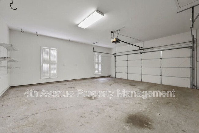 Building Photo - 3824 Heritage Crest Pkwy