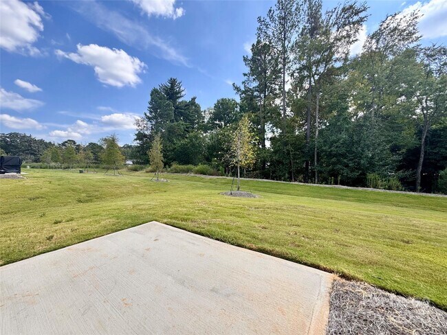 Building Photo - 2743 Yeager Dr NW