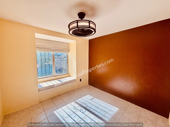 Building Photo - 8401 E Stella Rd