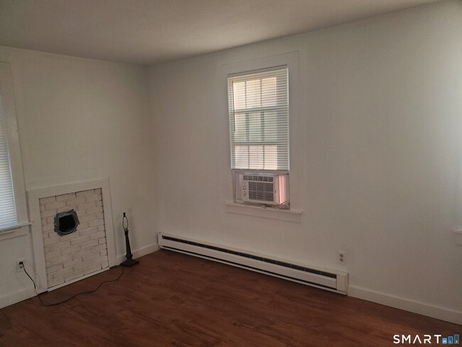 Building Photo - 63 Schofield Rd