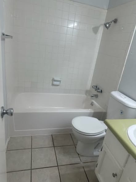 Building Photo - 4735 El Vedado St