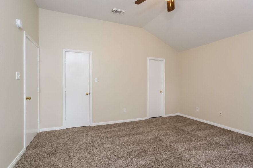 Building Photo - 8002 Scarlet Tanager Dr