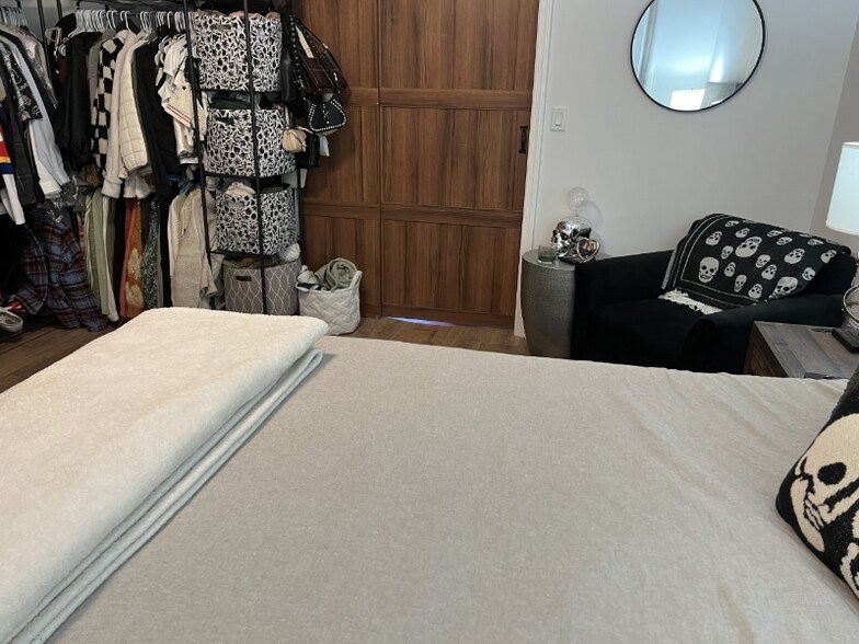 Building Photo - 26 Elizabeth St