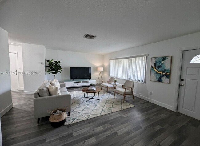 Building Photo - 6875 SW 148th Ct