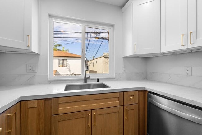 Building Photo - 4668 39th St