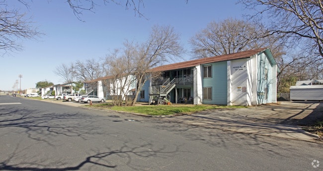 Primary Photo - Tia Rose Park Apartments - 4533 Avenue A