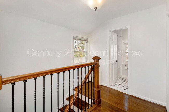 Building Photo - 5026 23rd St S