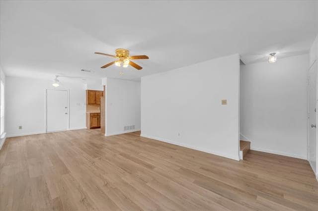 Building Photo - 1205 Fairhaven Dr