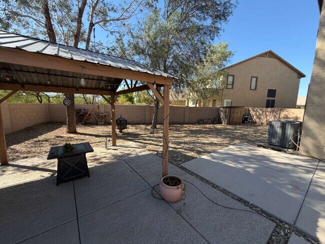 Building Photo - 18267 N Cook Dr