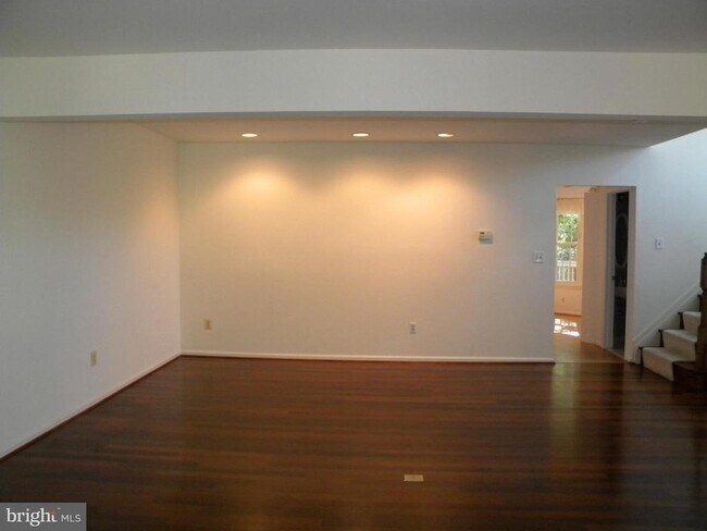 Building Photo - 5708 Exeter Hill Way