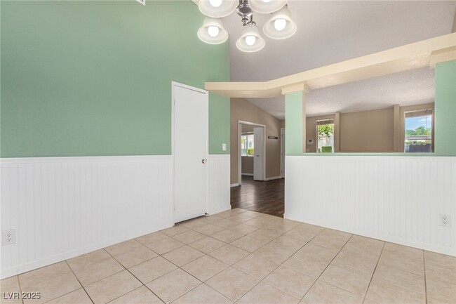 Building Photo - 616 Jonathan Glen Way