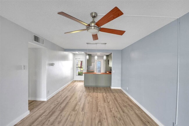 Building Photo - 2800 NE 14th Street Causeway