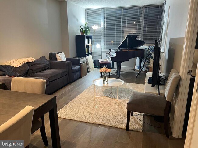 Building Photo - 555 Massachusetts Ave NW