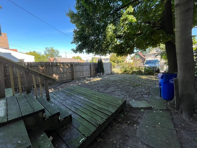 Building Photo - Cudell Area - 3 Bedroom - 1 Bath - Single ...