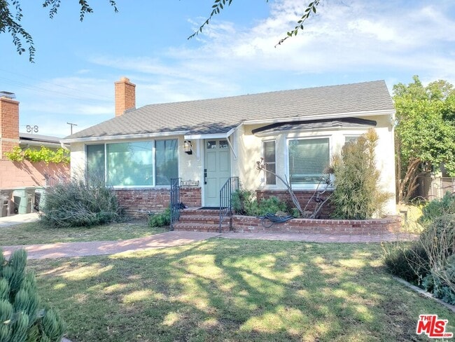 Primary Photo - 11286 Hayter Ave
