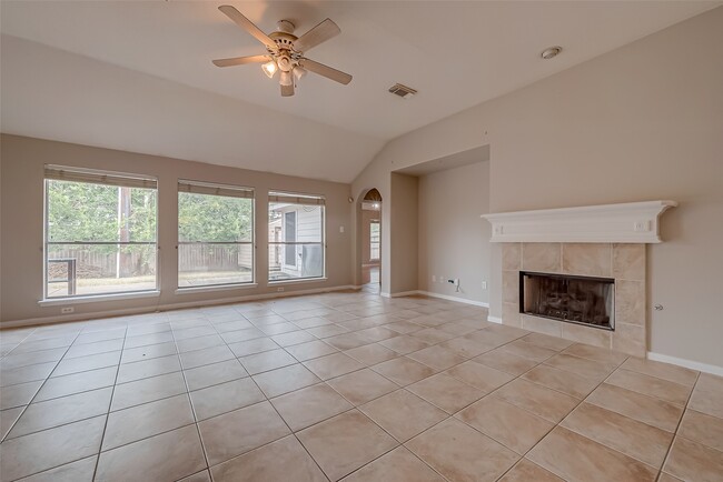 Building Photo - 8714 Pleasantbrook Dr