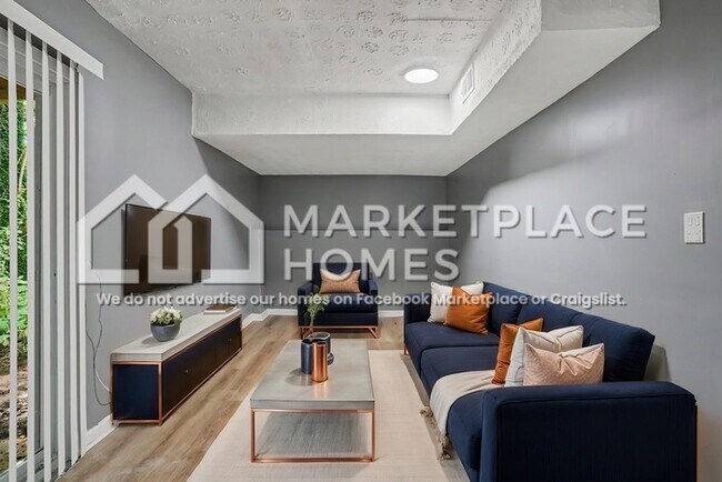 Building Photo - 956 Windwood Ct