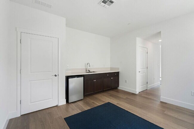 Building Photo - 1416 Marmo Cir