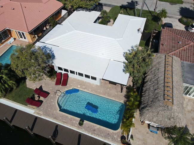 Building Photo - 2548 SE 14th St