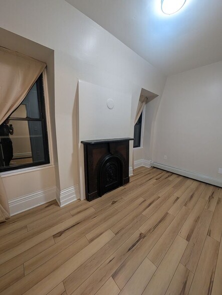 Building Photo - 244 Virginia St
