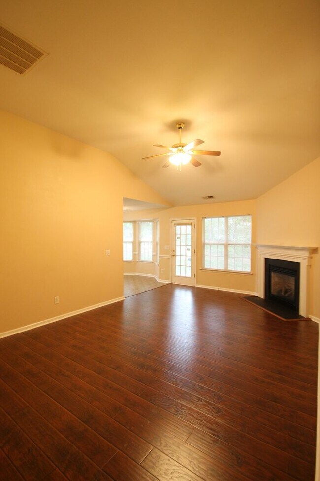 Building Photo - 1281 Spring View Ct