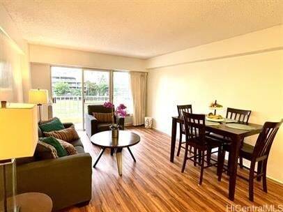 Building Photo - 303 Liliuokalani Avenue Unit 301