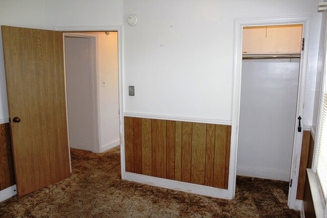 Building Photo - NEXT TO KSU!!!