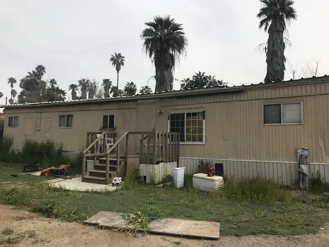 Primary Photo - 22806 Lukens Ln