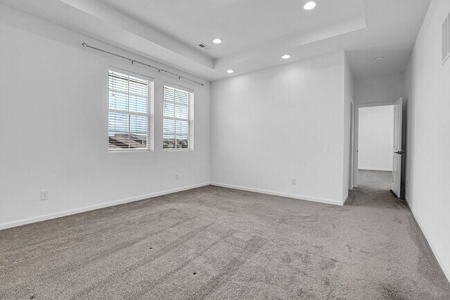 Building Photo - $3,425.00, 4 Beds, 2.5 Baths, Single Famil...