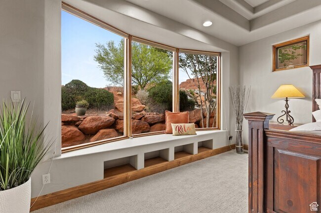 Building Photo - 2410 W Entrada Trail