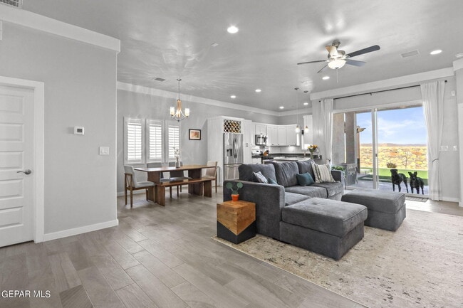 Building Photo - 2332 Tierra Delmonte Dr