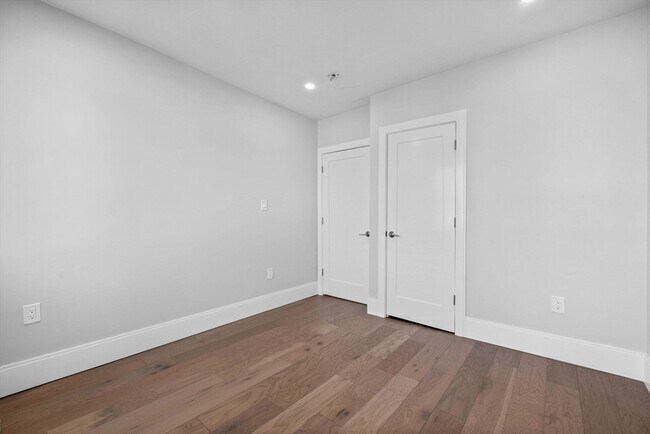 Building Photo - 39 Bonner Ave