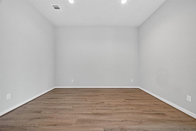 Building Photo - 28611 Hannahs Harbor Ln