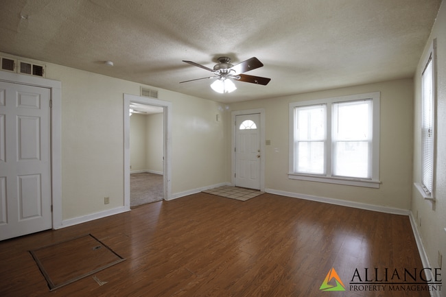 Building Photo - 321 Kearney St