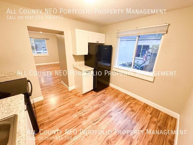 Building Photo - 1046 Republic Ave