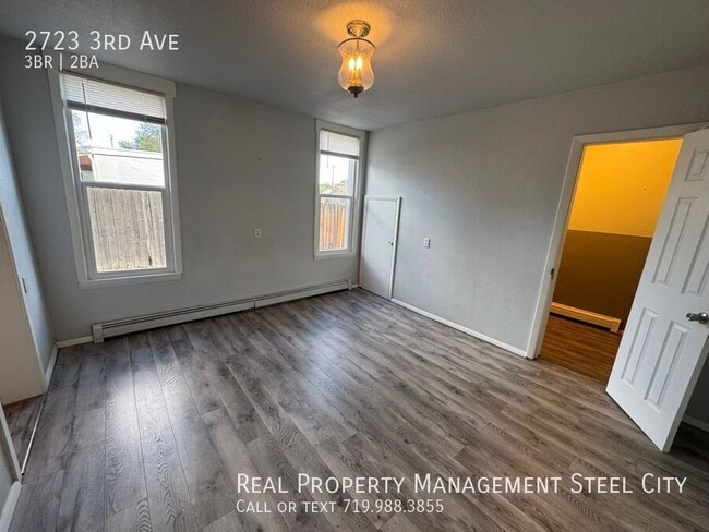 Building Photo - 2723 3rd Ave