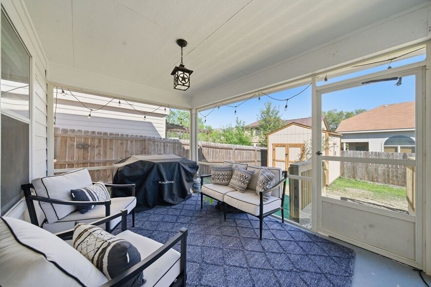 Building Photo - 3914 Bear Oak Path