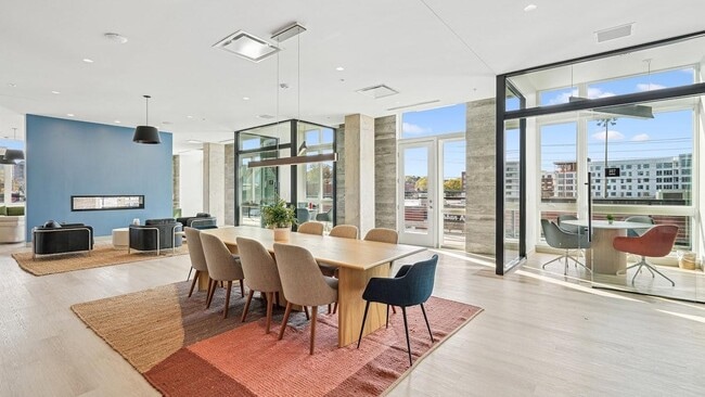 Building Photo - 620 Foster St