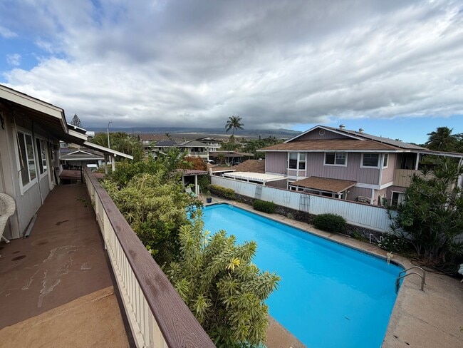 Building Photo - 2570 Hunakai St