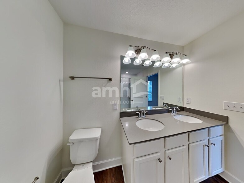 Building Photo - 29574 Cedar Waxwing Dr