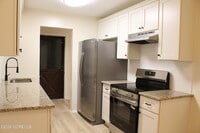 Building Photo - 7 Pine Cluster Cir