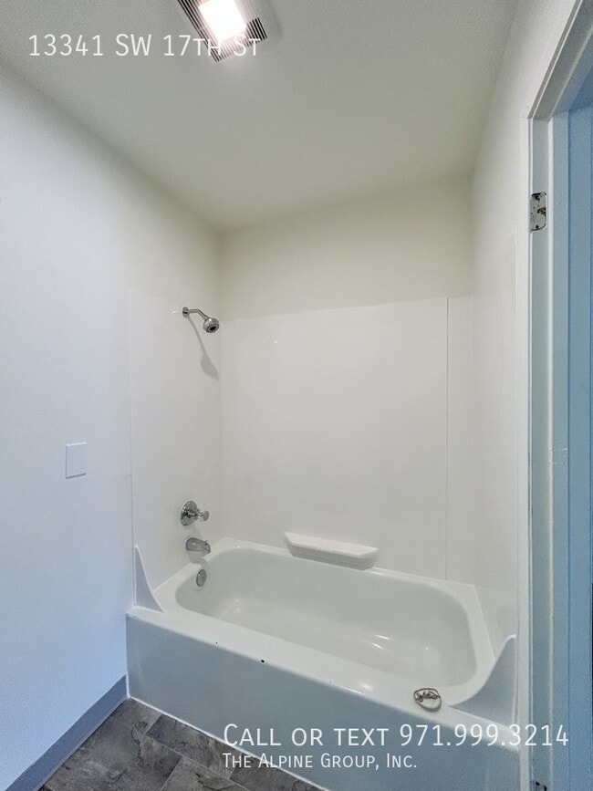 Building Photo - 13341 SW 17th St