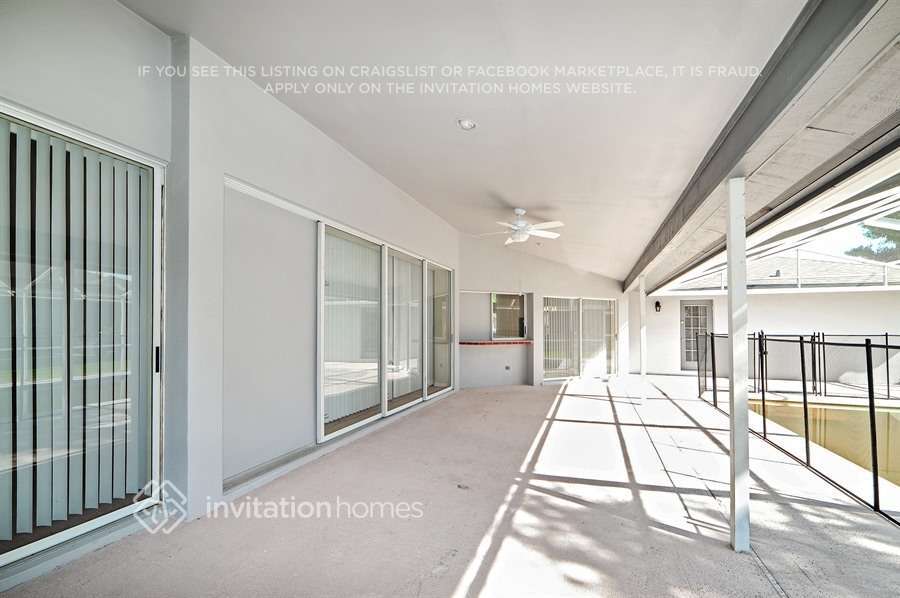 Building Photo - 437 Waterford Cir E