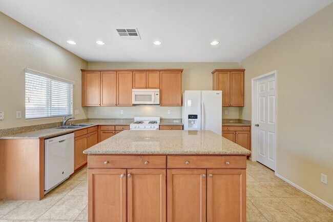 Building Photo - 4 Bedroom Near Spring Valley— Your Next Chapter Starts Here!