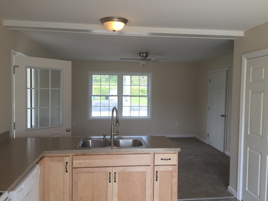 Building Photo - 38 Rudd Farm Dr