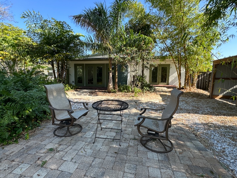 Building Photo - 1648 Maravilla Ave